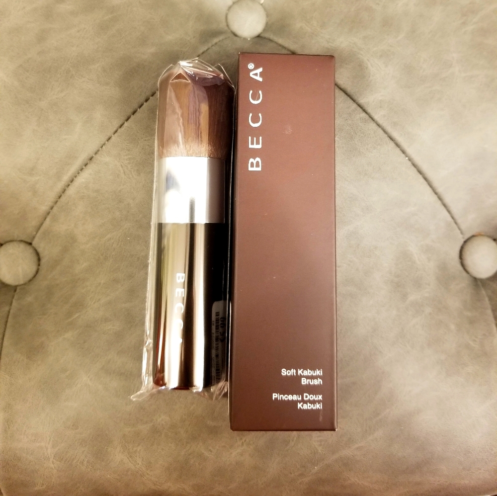 Becca kabuki brush